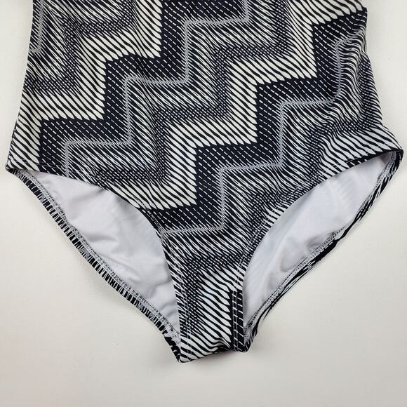 Catalina Swim One Piece Swimsuit Padded Support Bra Black Chevron Pattern Large - Picture 3 of 8